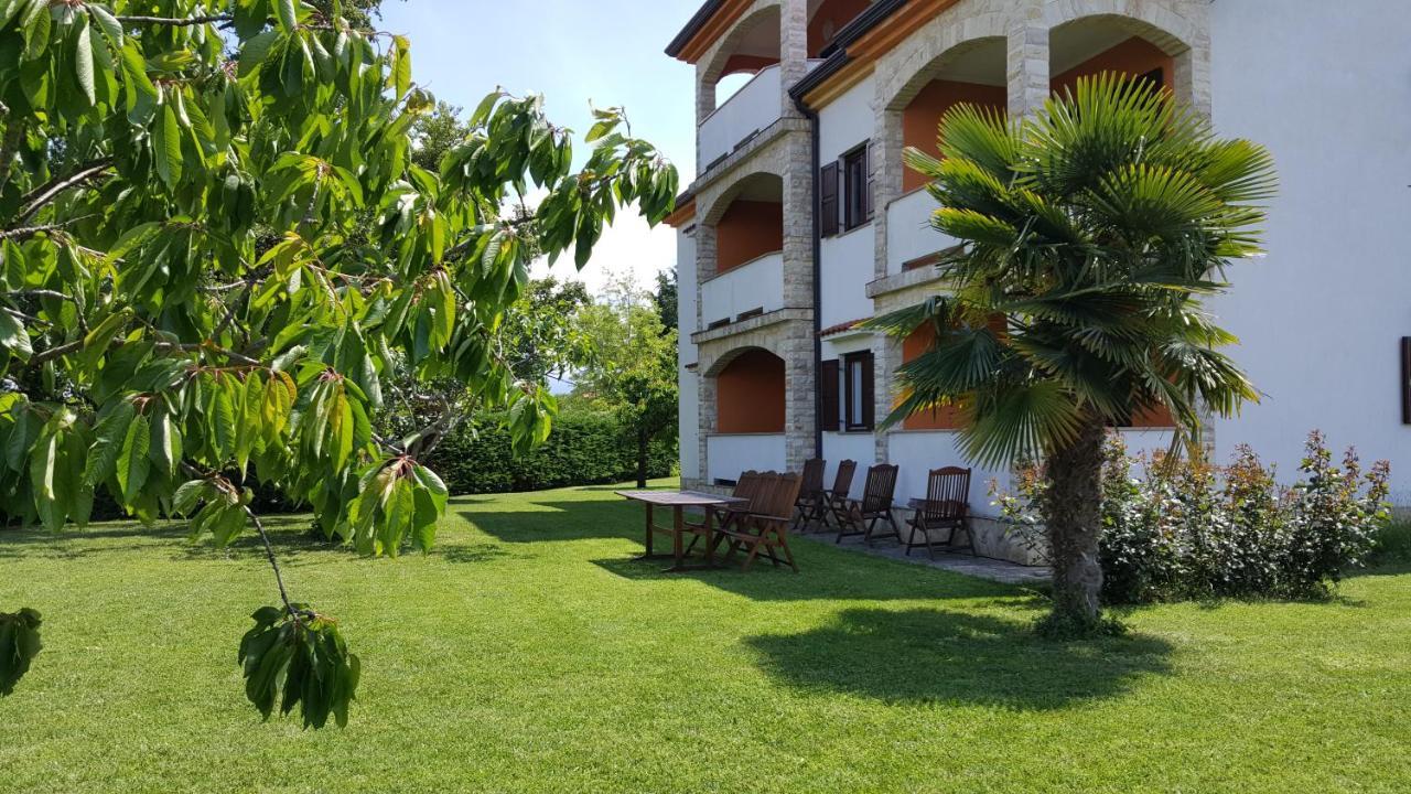 Villa Linet Funtana Exterior foto